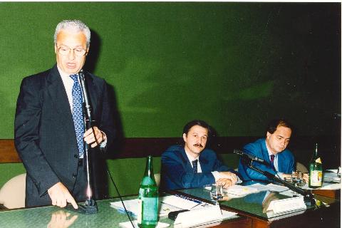 Anno 1994: il 35° anno dalla fondazione dell'Associazione Autonoma Artigiani Cremaschi vede la presenza dell'europarlamentare e presidente di Confartigianato Lombardia on. Bonetti e del presidente nazionale Spallanzani
